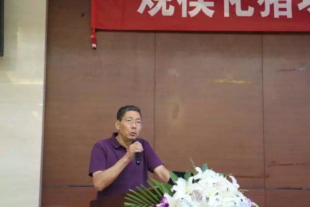 001四川省畜牧業(yè)協(xié)會(huì)會(huì)長(zhǎng)刁運(yùn)華.png